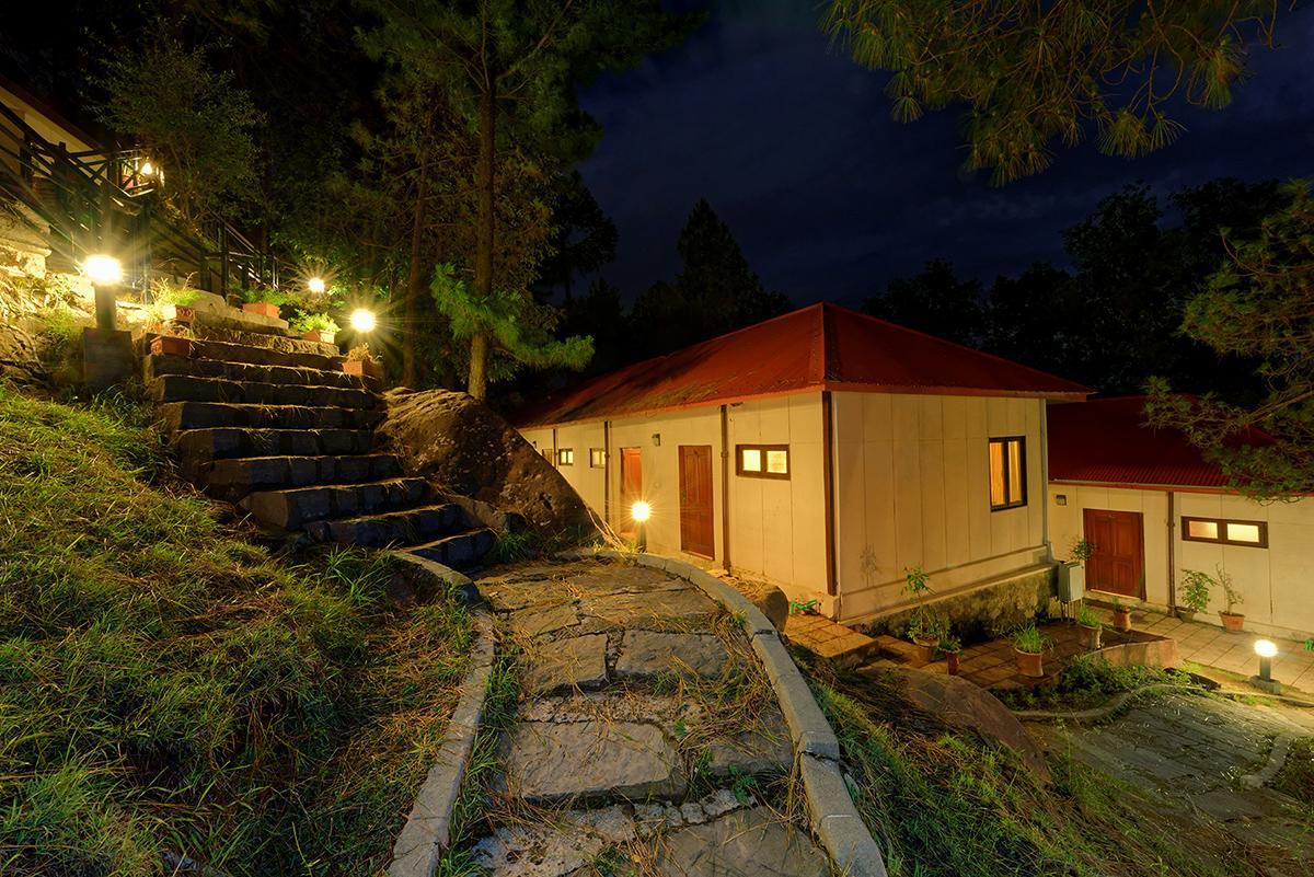Arcadian Blue Pines Hotel Murree Eksteriør billede