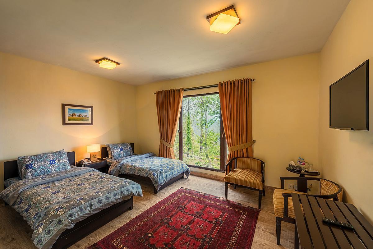 Arcadian Blue Pines Hotel Murree Eksteriør billede
