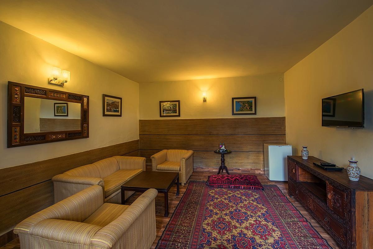 Arcadian Blue Pines Hotel Murree Eksteriør billede